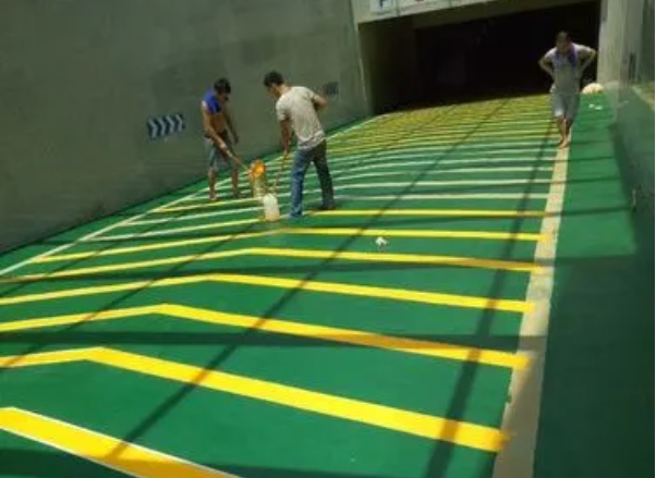 無振動止滑坡道詳細施工工藝
